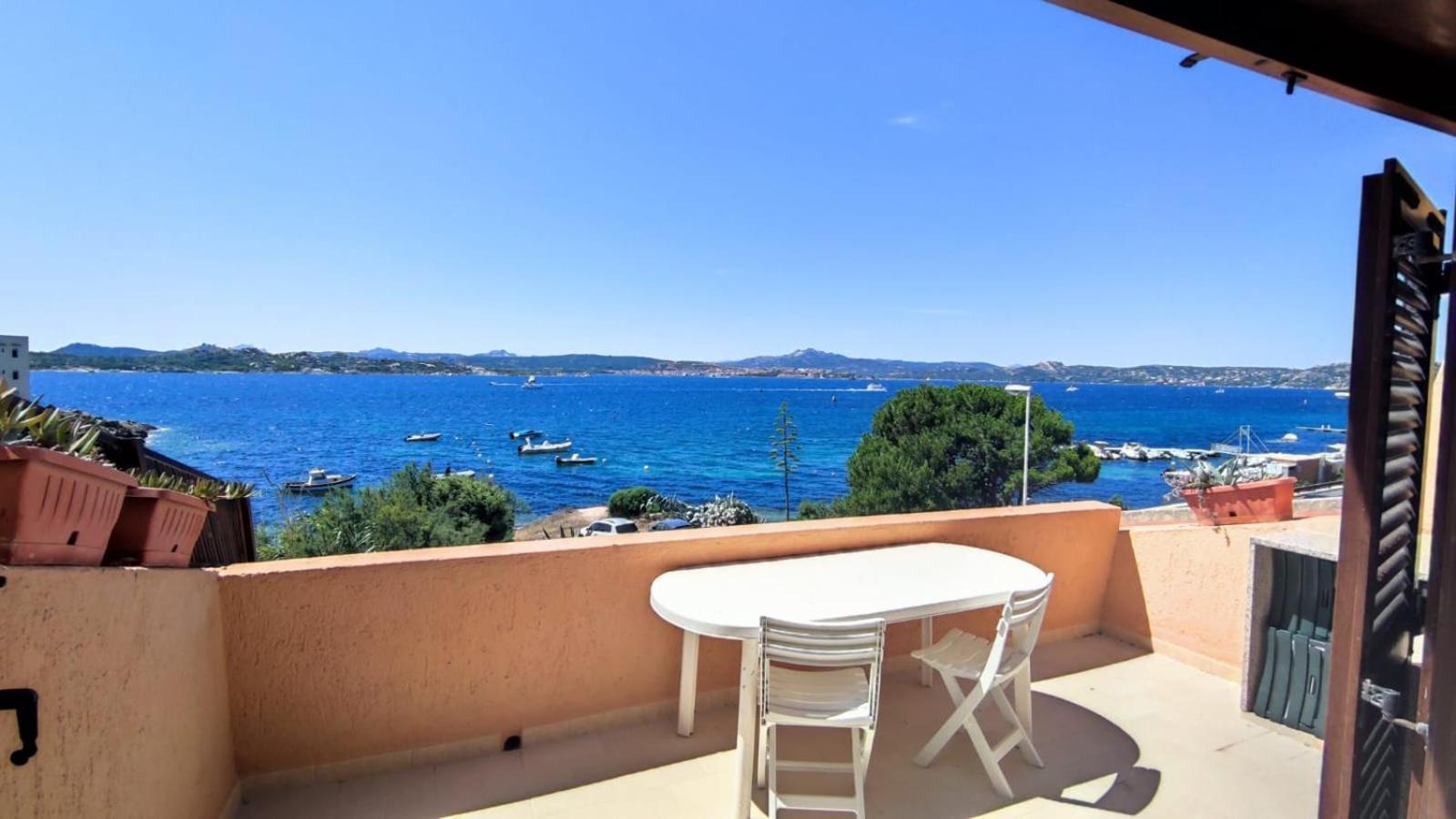 Appartamento Oltremare Vista Mare La Maddalena  Bagian luar foto